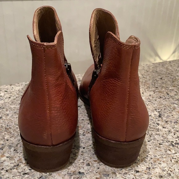 Size 8 Women’s Splendid Hamptyn Split Bootie - Picture 8 of 9